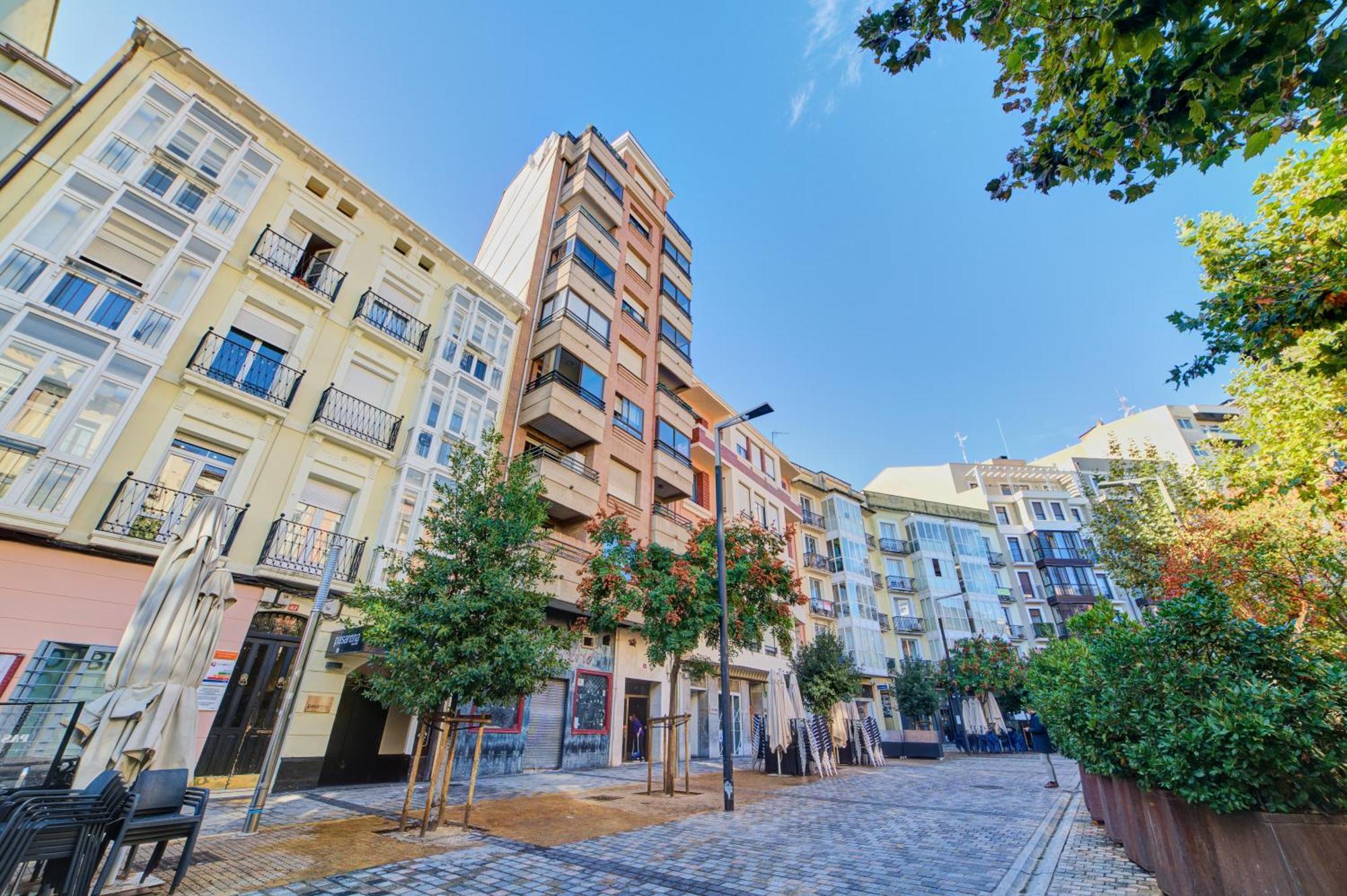 Apartamento Breton De Los Herreros Logroño Extérieur photo