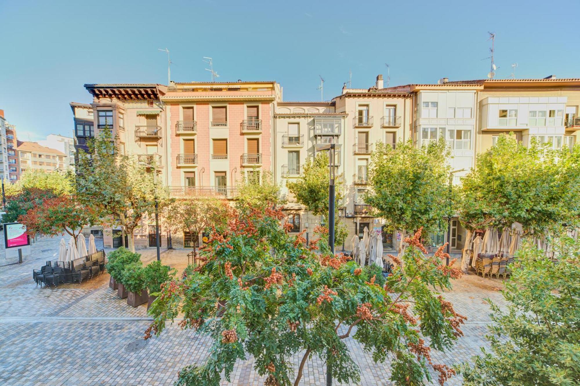 Apartamento Breton De Los Herreros Logroño Extérieur photo
